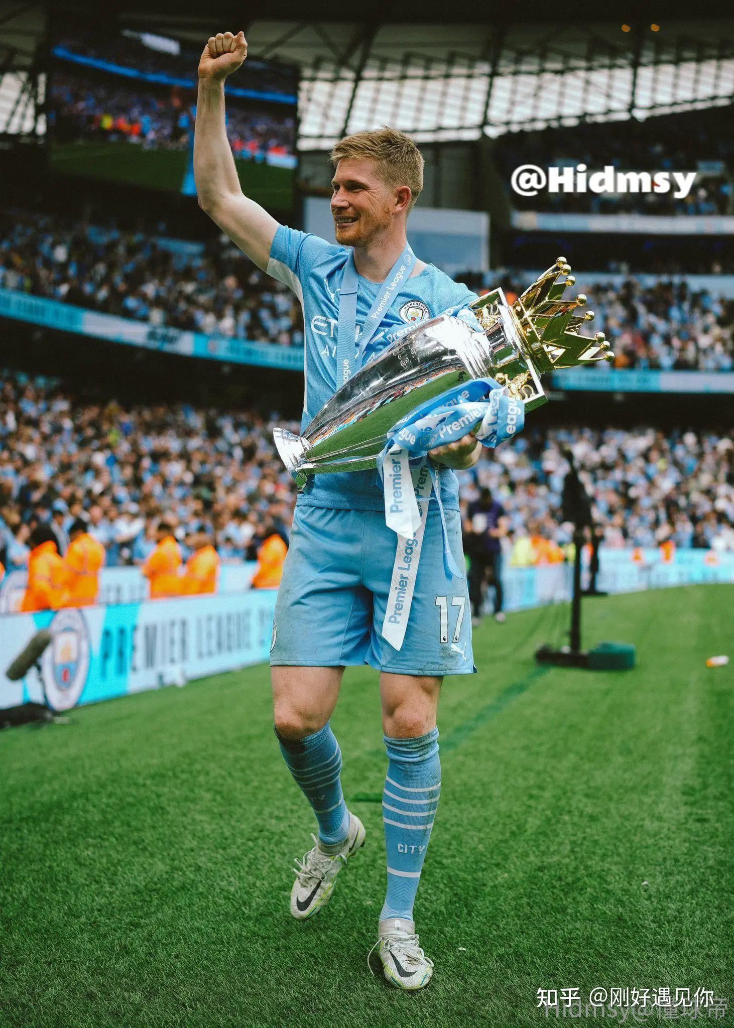 国足大换血！邵佳一破格提拔3大新星， 球迷：比归化球员强多了！（国足阵容大调整！邵佳一破格召入三大新星，球迷：实力不逊归化球员）