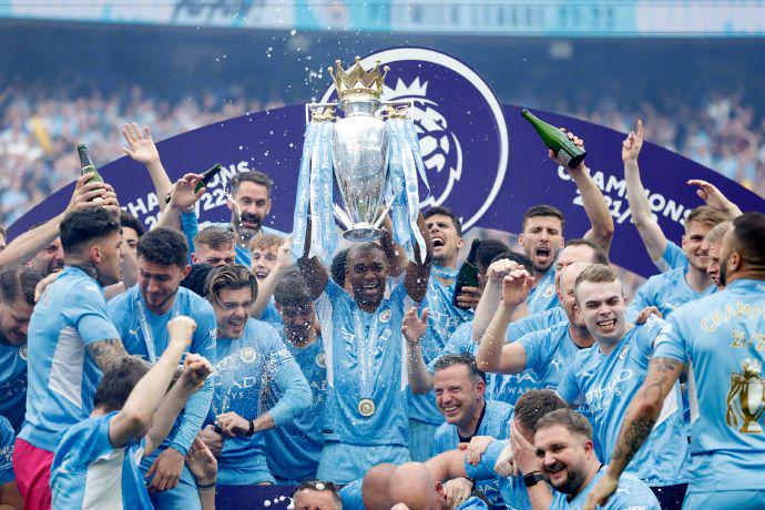 刘殿座：中超最佳守门员奖项对我意义重大，是鼓励也是鞭策（刘殿座：中超最佳门将对我意义非凡，既是激励也是鞭策）