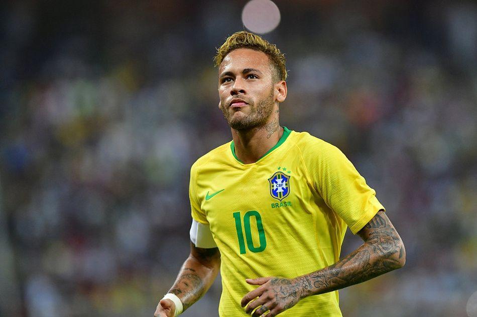 追梦：鉴于字母哥所做的一切，雄鹿应该助他前往能争冠的队伍（追梦认为：鉴于字母哥的贡献，雄鹿应助其加盟冲冠球队）