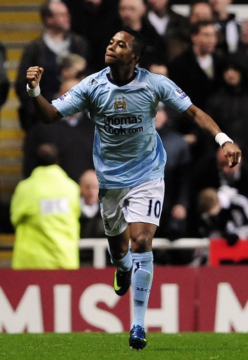 罗体：罗马旧将敦比亚接受测谎，结果显示其实际年龄超过40岁（罗体：罗马旧将敦比亚测谎结果称其实际年龄或超40岁）