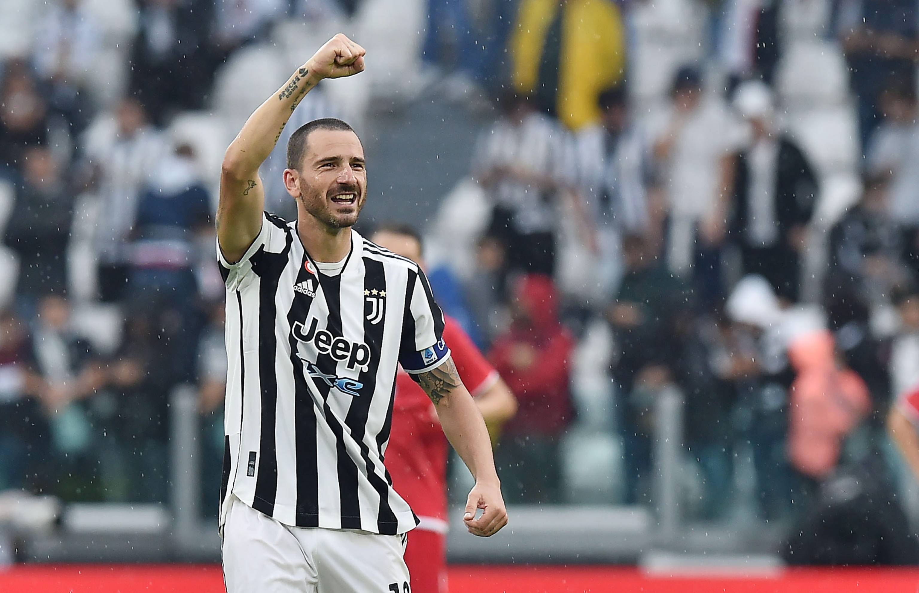 皇马对阵塞尔塔大名单：阿诺德因伤缺阵，卡马文加在列（皇马公布对塞尔塔出征名单：阿诺德因伤缺席，卡马文加入选）