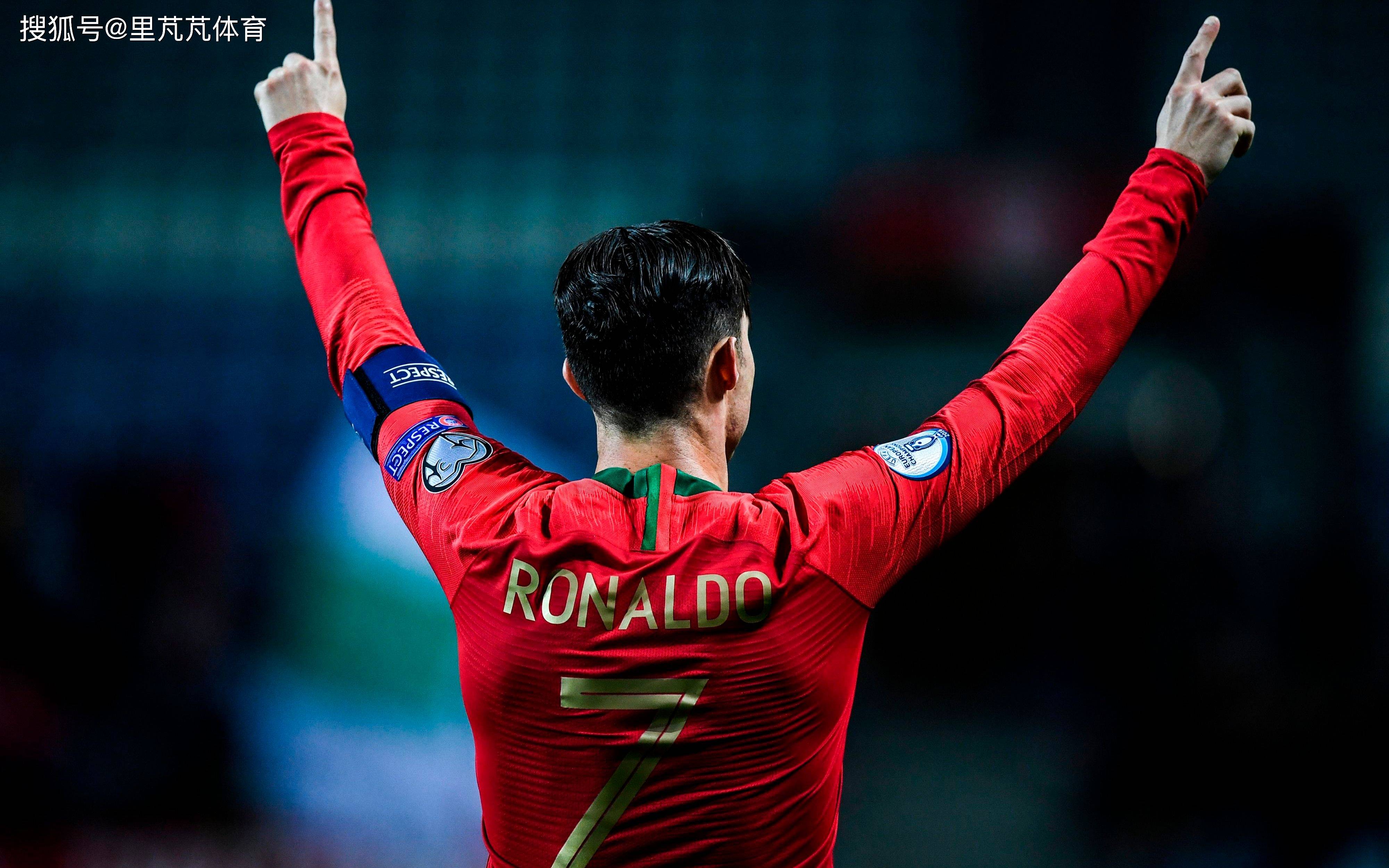 阿斯顿维拉英超前5轮不胜，现四连胜登顶英超第3（阿斯顿维拉英超开局五轮不胜后豪取四连胜，升至第3）