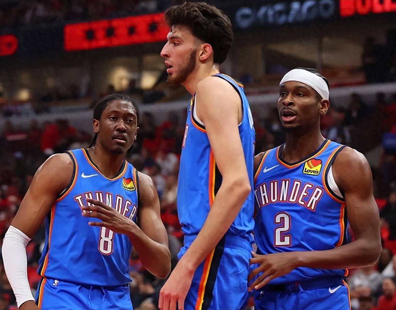 拉菲尼亚，备受关注，但他的信息很明确：“只有巴萨”（拉菲尼亚炙手可热，表态坚决：只为巴萨）