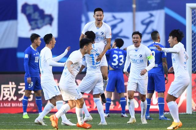 最后三罚多中一个呢！阿尔达马轰出平生涯最高37分 另有5板7助（关键时刻三罚再中一球！阿尔达马砍下生涯新高37分，另有5篮板7助攻）