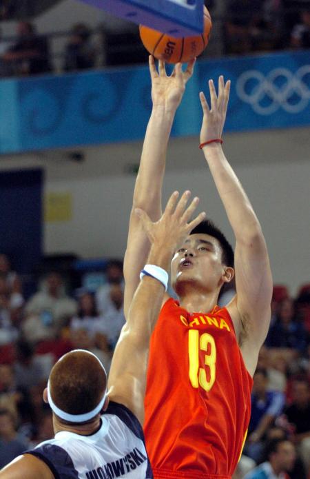 缺席迷你训练营！为了自己的续约合同，库明加就是要硬刚到底（为续约合同强硬到底！库明加选择缺席迷你训练营）