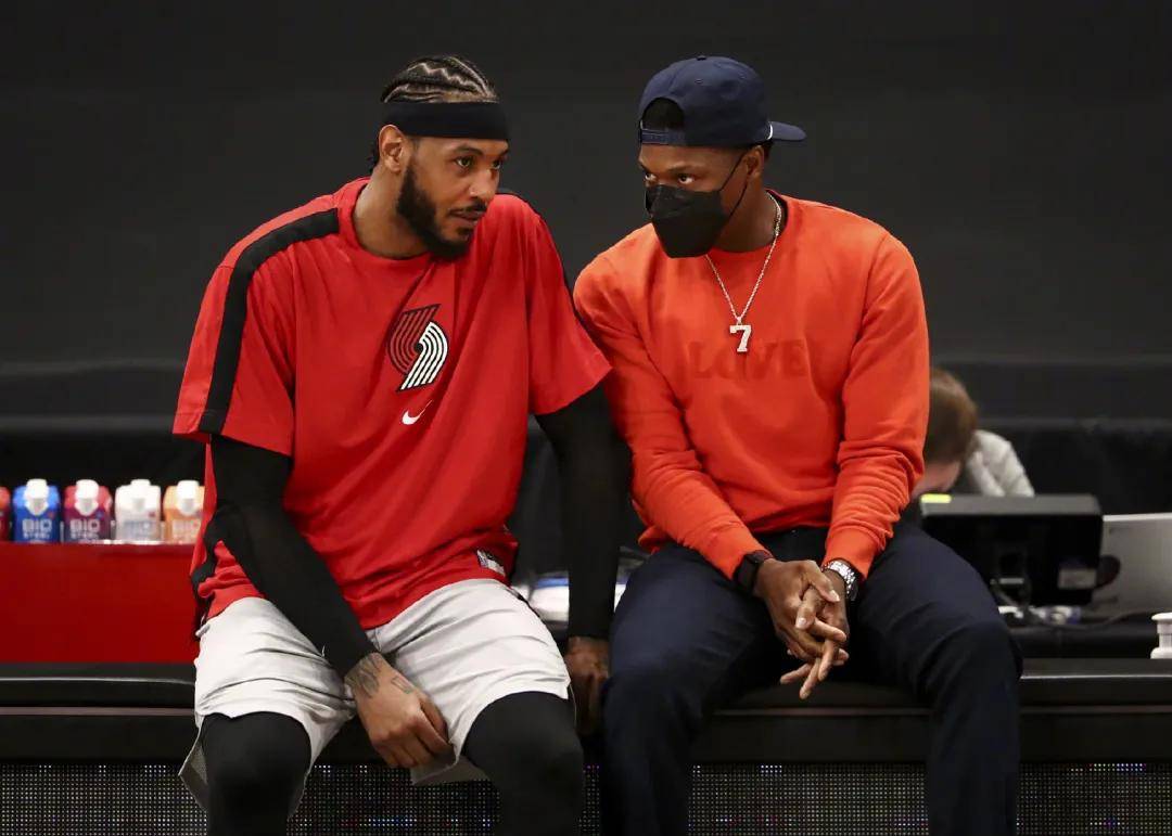 三分一箭穿心，全场沸腾（一记三分穿网，全场瞬间引爆）