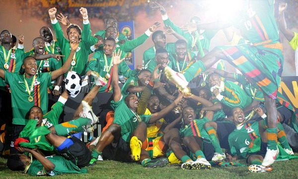 巴塞罗那理发师：欧洲杯期间，费尔明专门打电话让我给他理发（巴萨理发师称：欧洲杯期间，费尔明特意来电约我剪发）