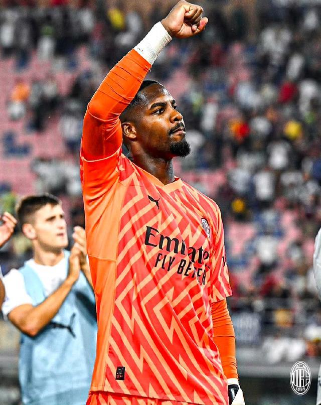 名记建议保罗回火箭：仅底薪就可补强控卫并为争冠球队带来领导力（名记呼吁保罗重返火箭：底薪加盟既补控卫短板又为争冠球队注入领导力）