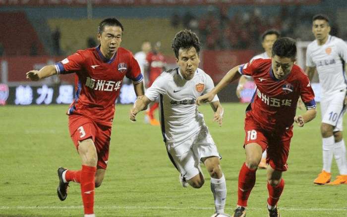 迪卡尼奥：国米球员在场上应务实一些；齐沃布阵时要打破常规（迪卡尼奥：国米需更务实；齐沃排兵布阵应敢于求变）